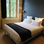Le Relais De Hotel 3*