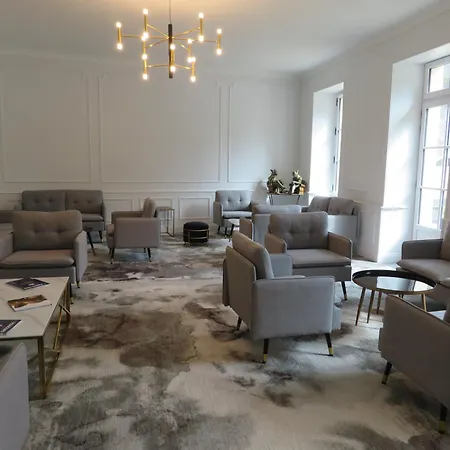 Le Relais De Hotel 3*