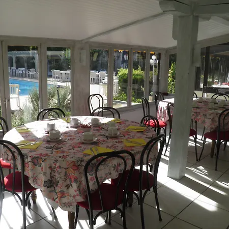 Le Relais De Hotel