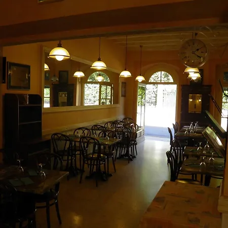Le Relais De Hotel